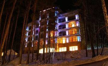 Фото номера Стандартные номера. Гостиница Uralskie Zori Resort г. Сыростан 23